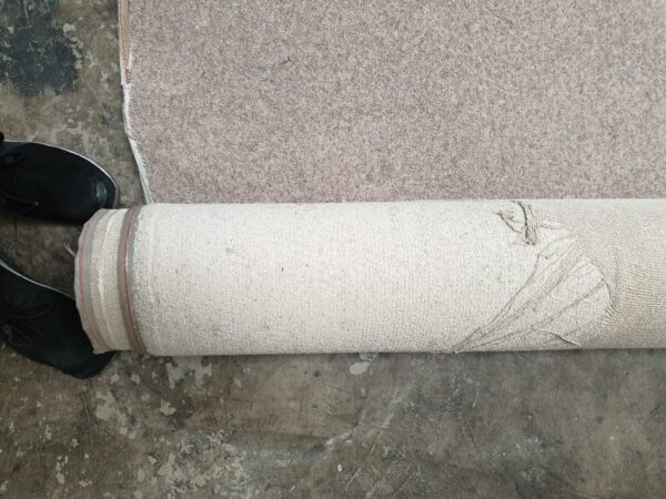 Oaklands 42oz Medlar 3.9m x 5.9m