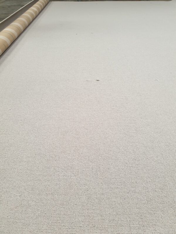 Avebury Bentley Beige 4m x 2.6m